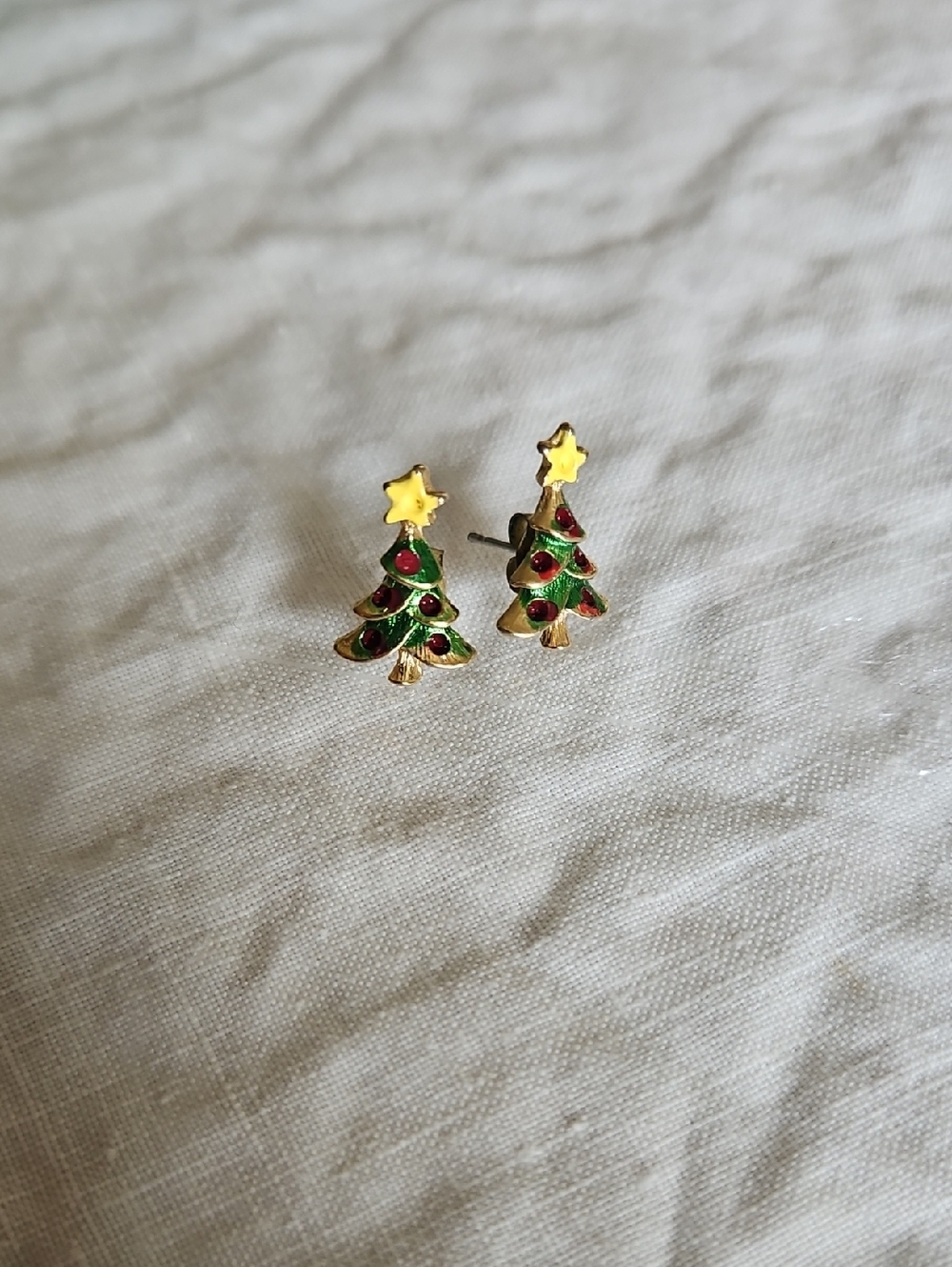 Festive Christmas Tree Stud Earrings - Green & Gold